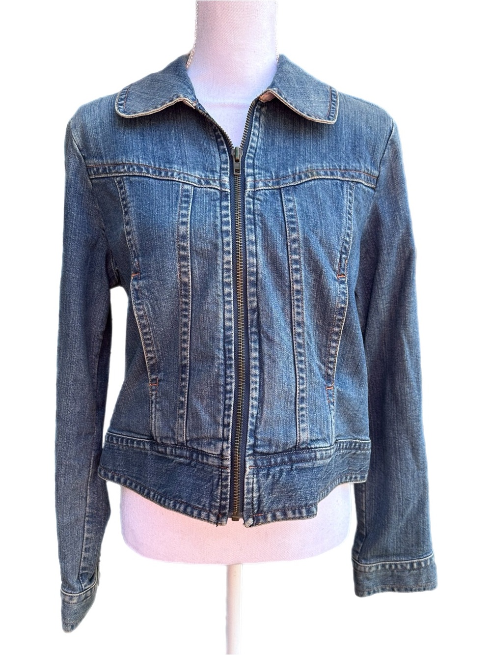 The GAP Classic Blue Denim Jean Zip-Front Women's Jacket